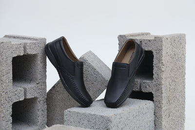 Men's joblet Leather Shoes - Black Color.                      ( Allow to open on delivery time)